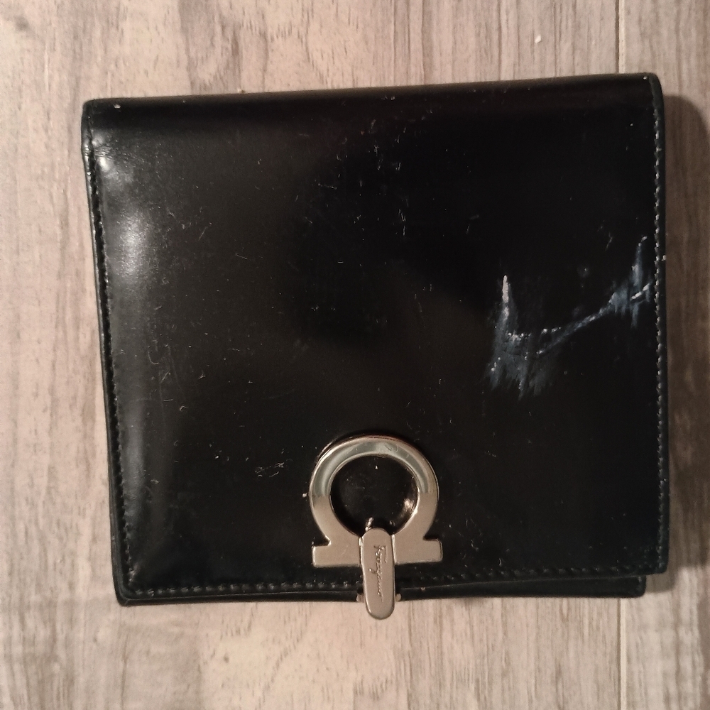 Salvatore Ferragamo Gancini Black Patent Compact Wallet - Silver Hardware